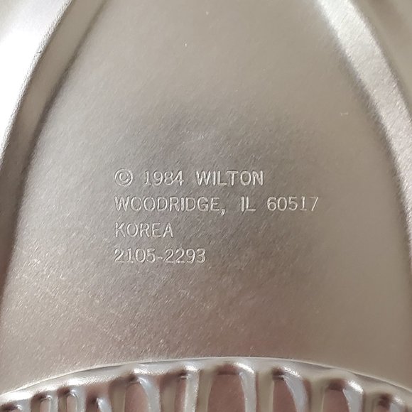 Vintage “Shower Umbrella” Wilton Cake Pan - Picture 4 of 5